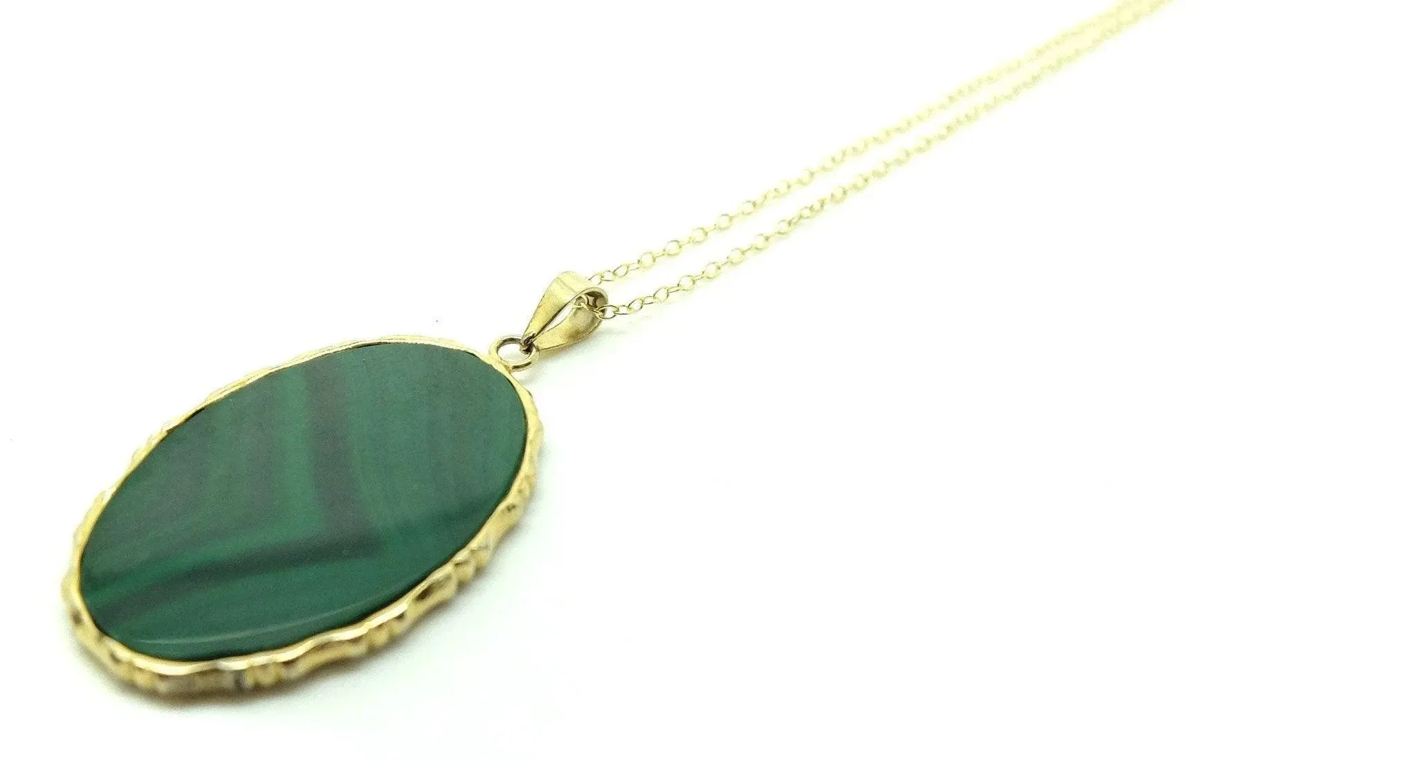 Antique Victorian (1837-1901) Scottish Moss Agate Slice Pendant Necklace