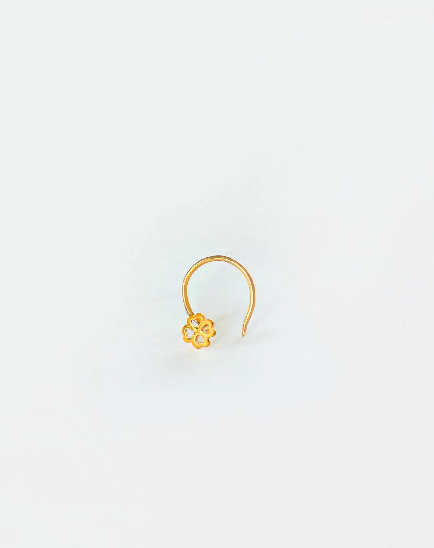 Clover Nose Pin