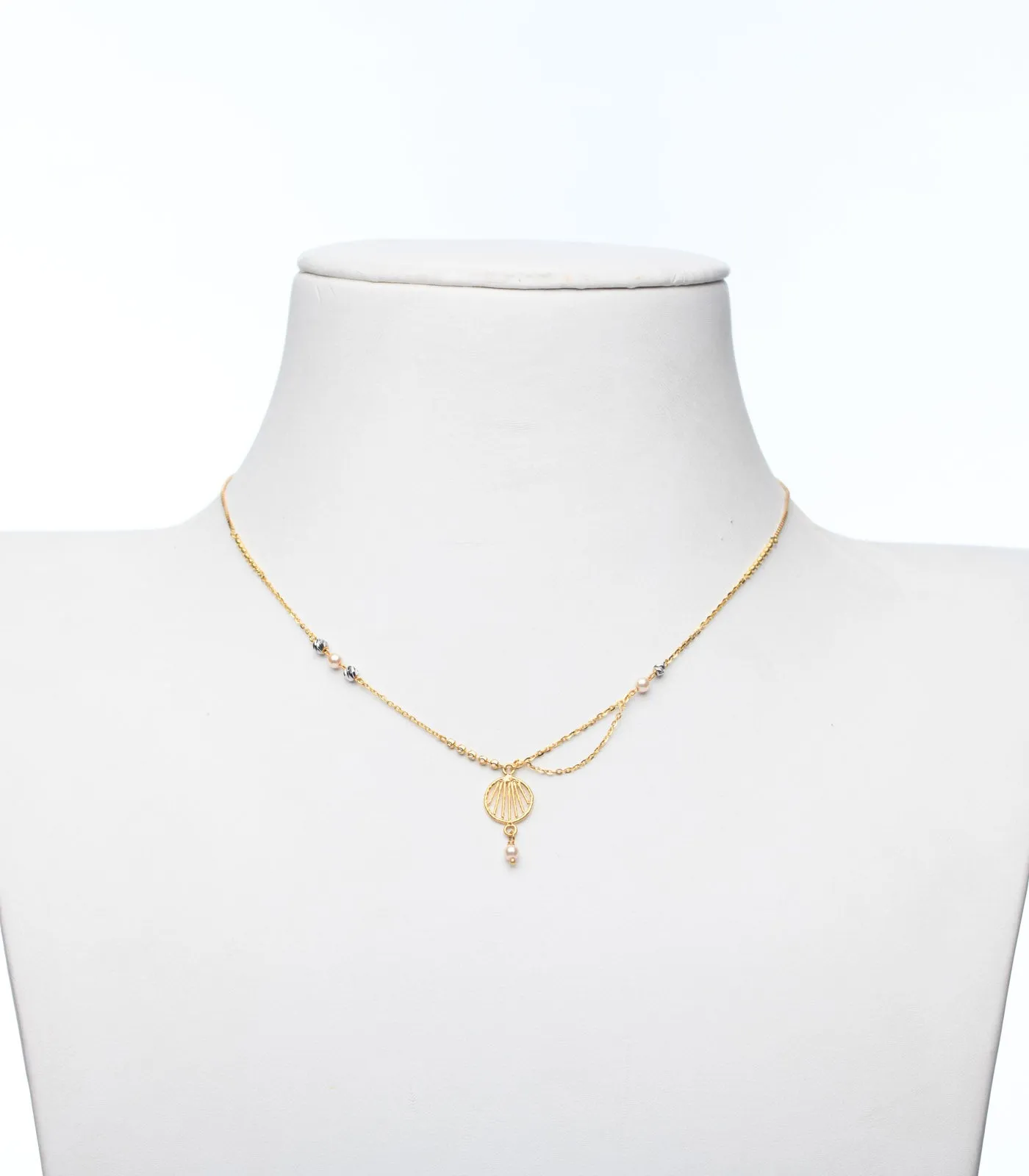 Elegant Intricate Gold Necklace