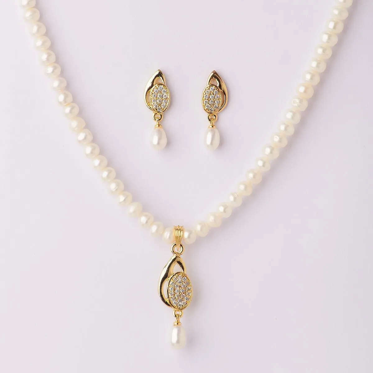 Elegant Real Pearl Necklace Set