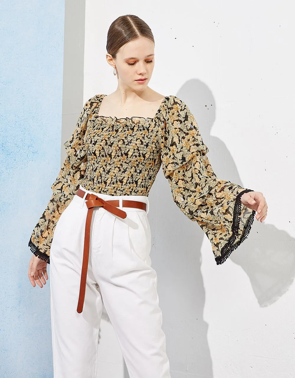 FLORAL TOP WITH RUFFLES