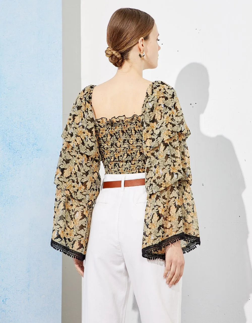 FLORAL TOP WITH RUFFLES