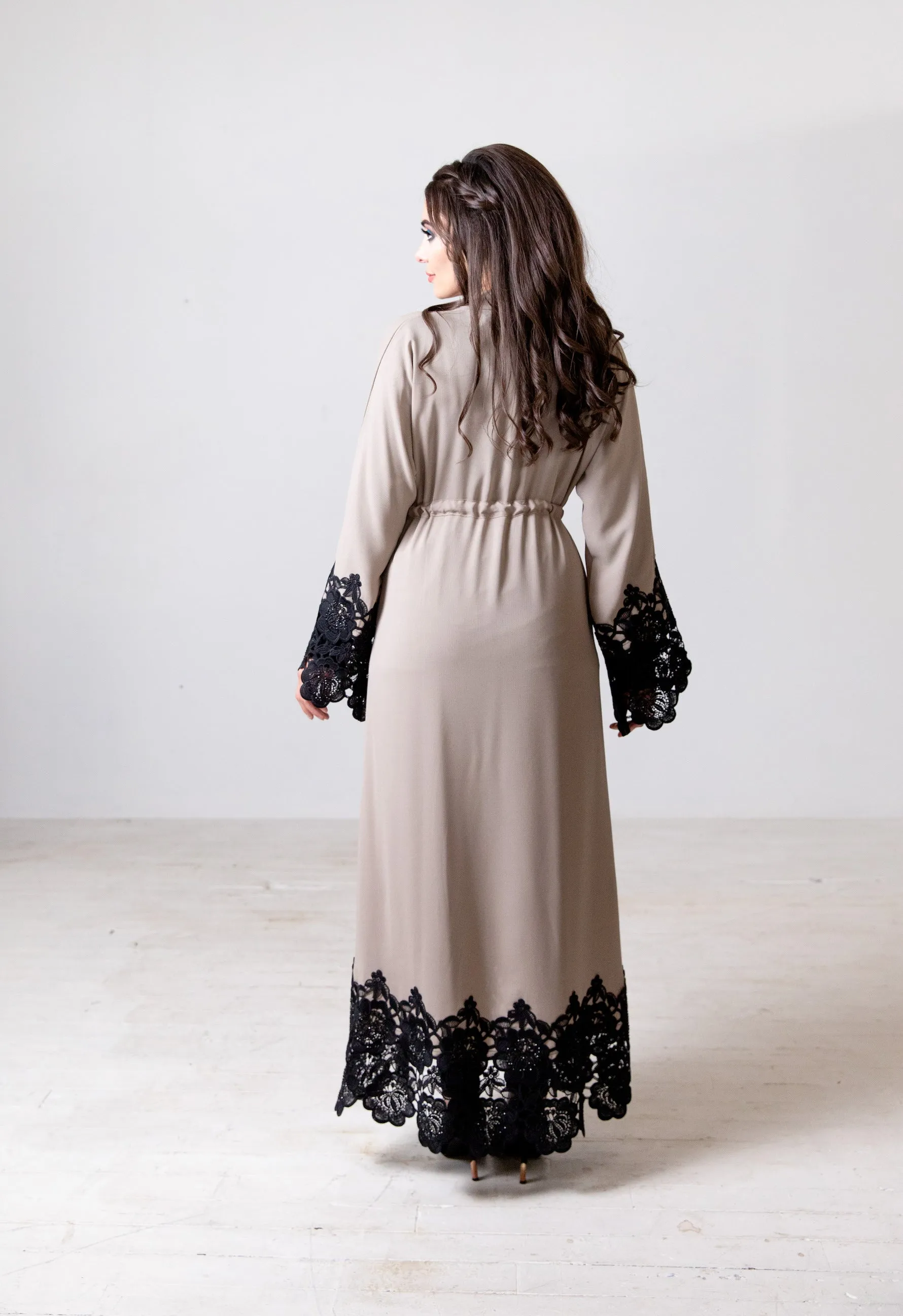 Muna Beige Abaya