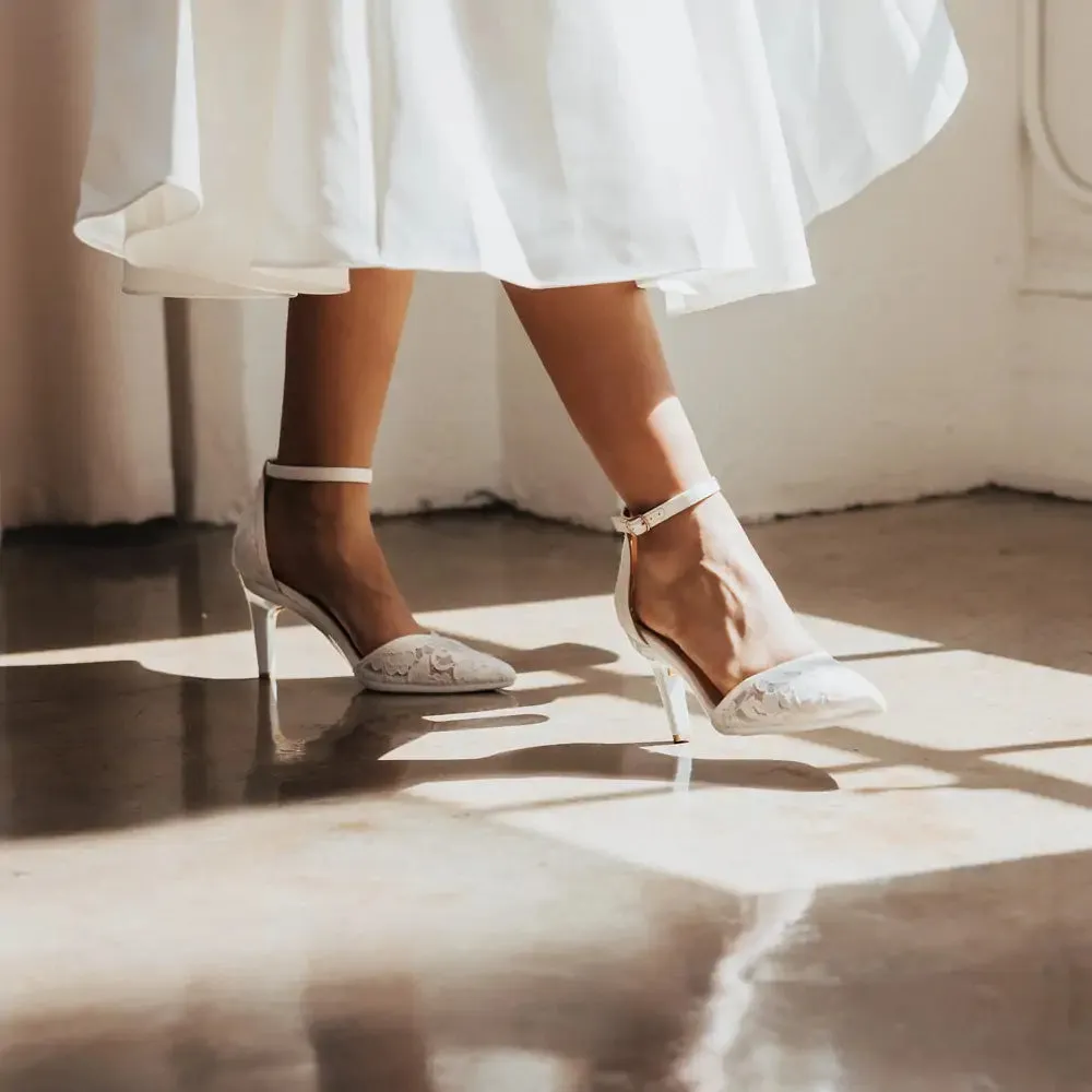 Elegant DOrsay White Satin Lace Stiletto Heel Kit - Size 4