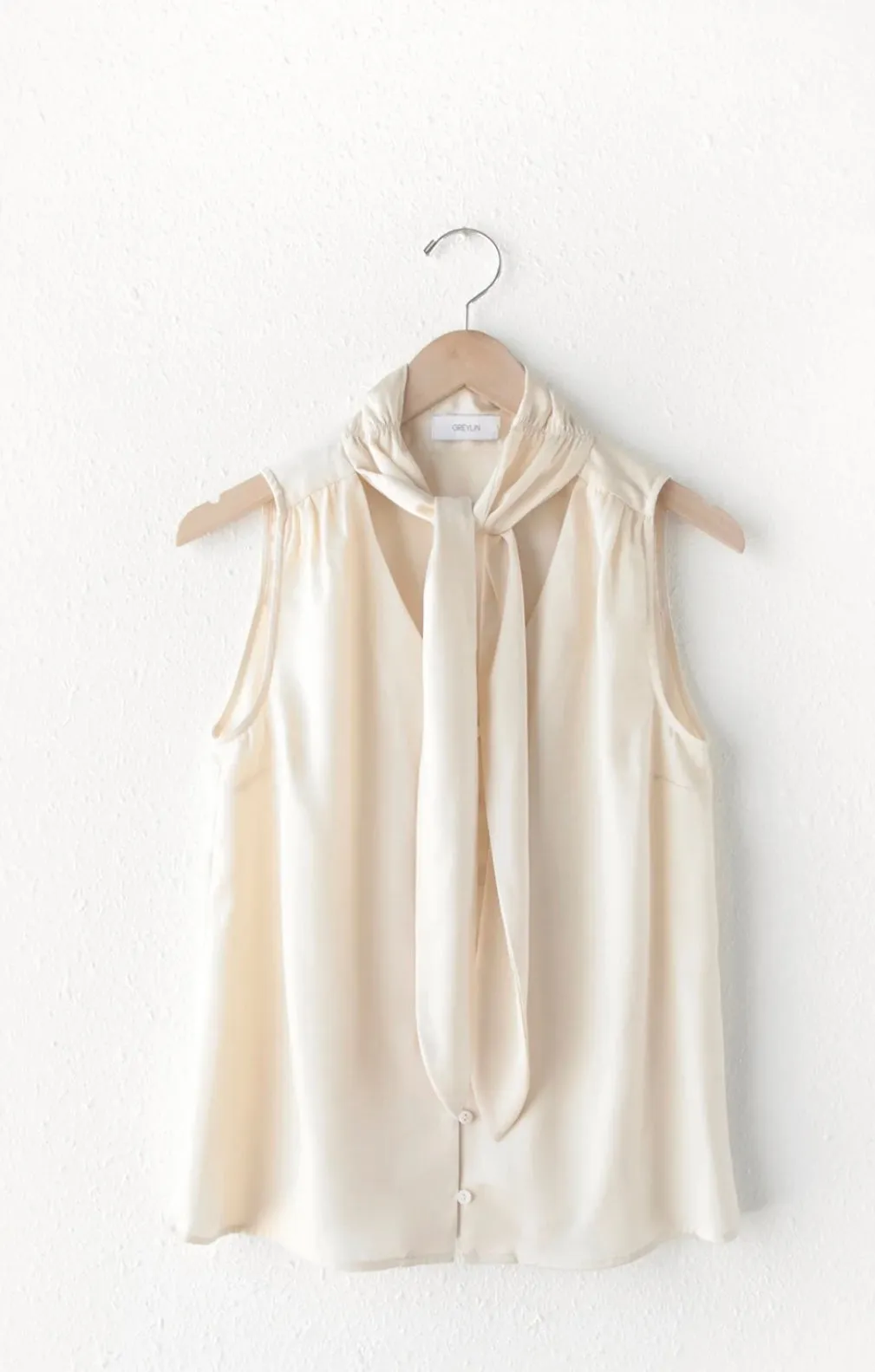 Willa Tie Neck