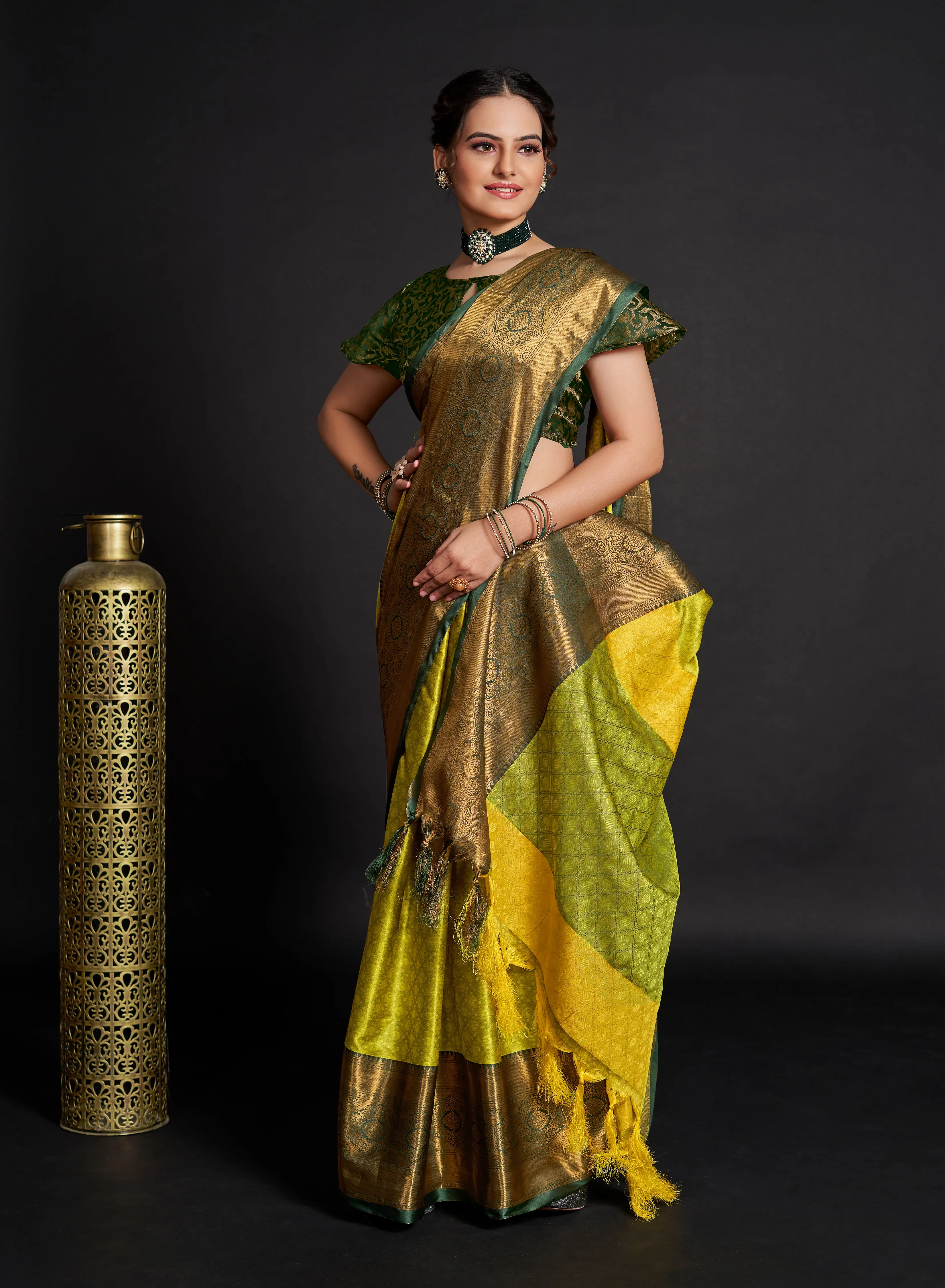 Women Party Wear Weaving Soft Silk Yellow & Green colour Saree with Un-Stitched Blouse